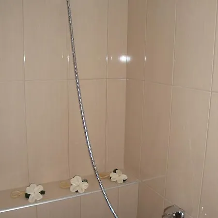 Amaryllis Studios Аспровальта